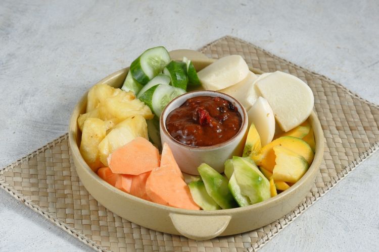 [KUIS] Pilihan salad favorit Anda dapat mencerminkan cara Anda menghadapi kenyataan ditinggalkan