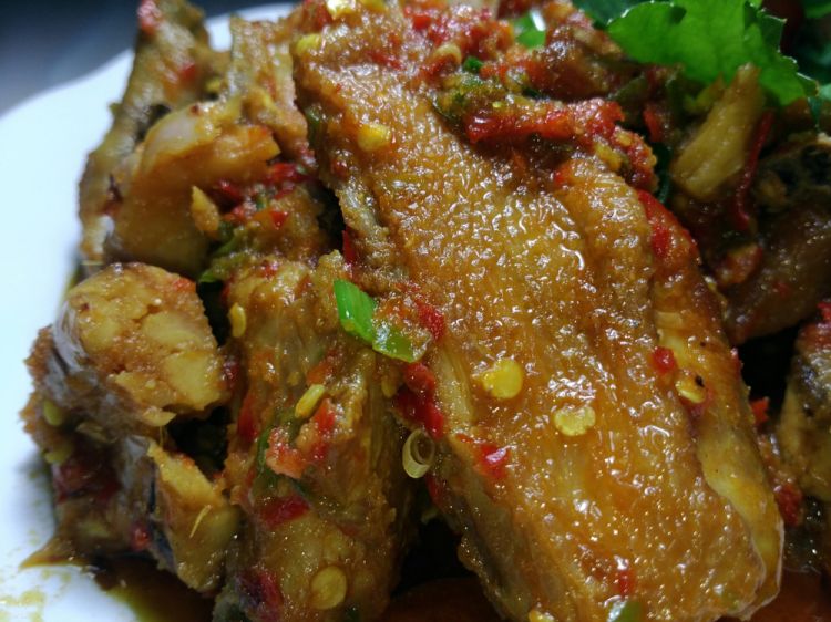 9 Rica-Rica Pickes, Spice Spice Manado membuatnya
