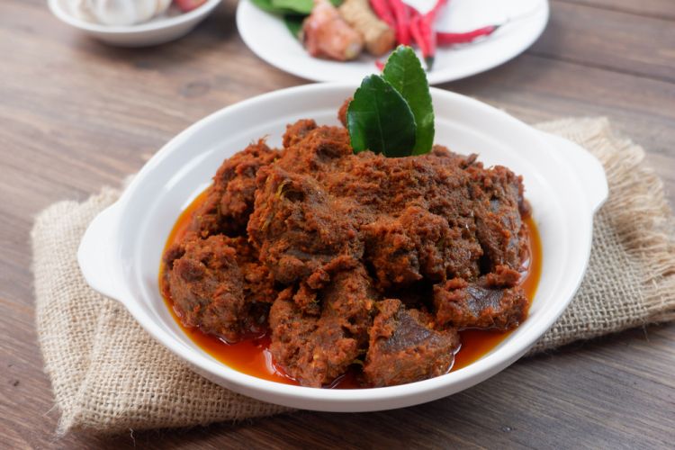 Iiresiphi eziyi-9 ze-BEEF Rendang, imfihlo ethambileyo, iziqholo ze-SOOK, kunye ne-Adstive