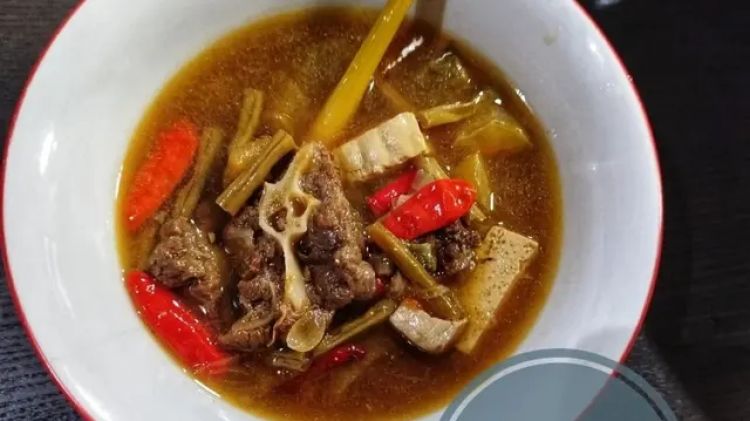 Cara yang bagus untuk memindahkan daging ke kiri untuk pengorbanan