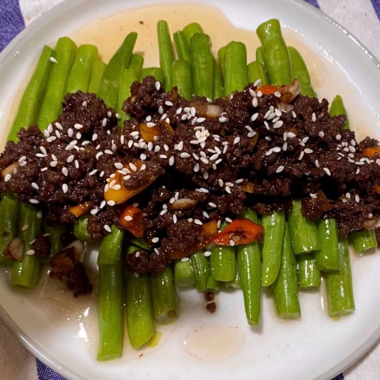 9 Iiresiphi zeembotyi eziqholiweyo ukusuka kwi-stir-fry ukuya kwi-crispy home-style fries ezilula kodwa zimnandi kakhulu.